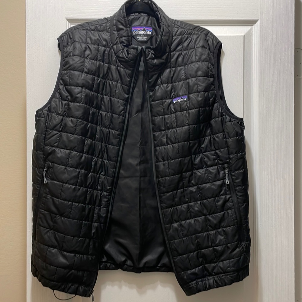 Patagonia Black Nano Puff Vest size XL